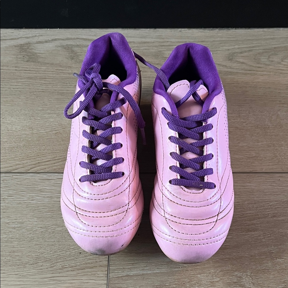 Girls Soccer Cleats - Size 13